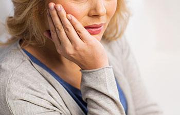 Woman with TMJ syndrome. Adult braces Marietta, GA.